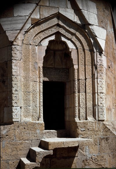 Vista do túmulo de Melik Gazi (século XII) de School Ottoman
