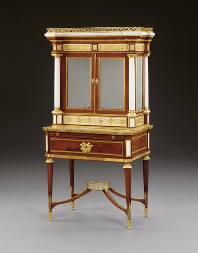 Um bonheur du jour de mogno e mármore branco montado em ormolu russo, c.1790 (ormolu, mármore e mogno) de School Russian
