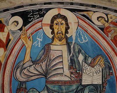 Cristo em Majestade flanqueado por serafins e símbolos dos Evangelistas, cópia do original do século 12 (fresco) de School Spanish