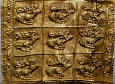 Art Scythian (Scythian civilization ou Scythia): cobertura de aljava de ouro decora animais (veados). De Tumulus n°4 em Kelermes, região de Krasnodar, Kuban, Rússia, século VII a.C. de Scythian