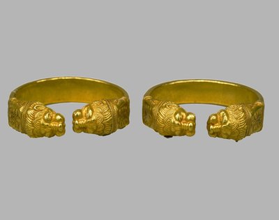 Pulseiras, século IV aC de Scythian