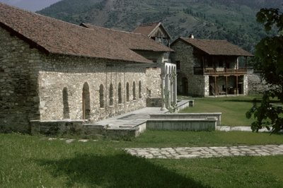 Refeitório e casa de hóspedes, final do século XII de Serbian School