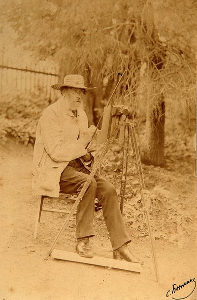 Retrato do poeta Yakov Petrovich Polonsky (Iakov Petrovitch Polonski) (1819-1898) no cavalete. Foto albumina de Sergei Dmitrievich Botkin (1869-1945) de Sergei Dmitrievich Botkin
