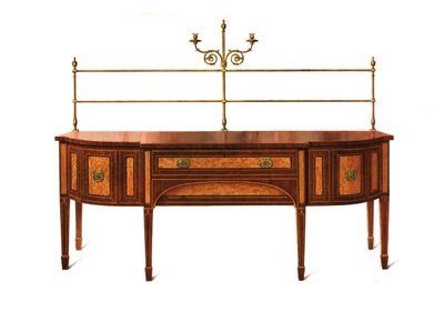 Aparador Satinwood e mogno, 1907 1908. de Shirley Charles Llewellyn Slocombe