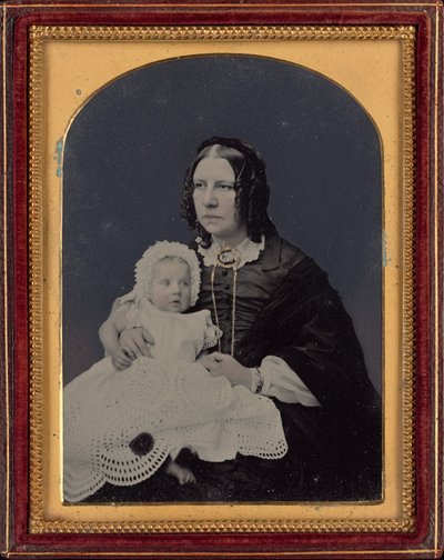 Retrato de uma mulher e de um bebé,c. 1855 (foto) de Silas Eastham