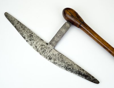 Gano, ou battleaxe de South African School
