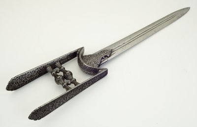 Jamadhar, ou punhal (aço e ferro com prata) de South Indian School
