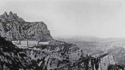 Vista geral de Montserrat (fotografia a preto e branco) de Spanish Photographer
