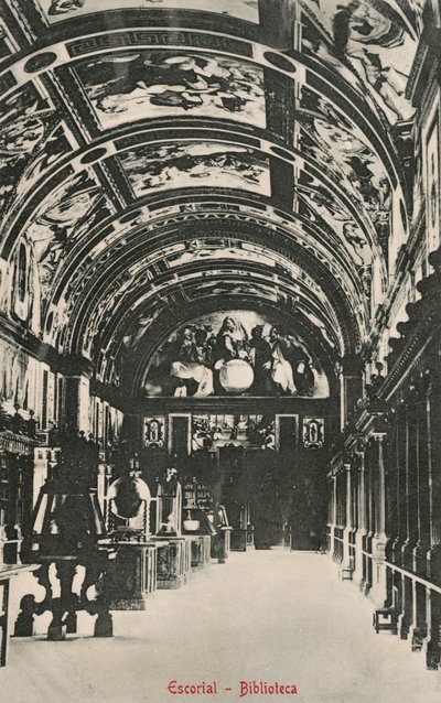 Biblioteca de El Escorial, Espanha (fotografia a preto e branco) de Spanish Photographer