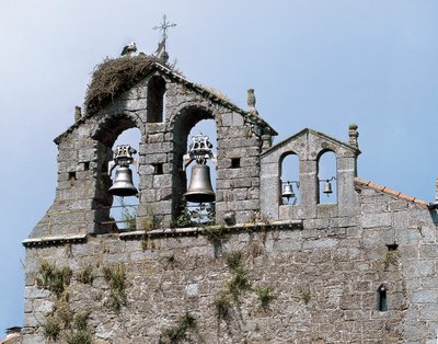 O campanário da Igreja da Assunção de Spanish School
