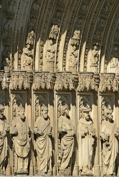 Detalhe do Portal do Perdão (Portal do Perdão), portal central da fachada oeste da Catedral de Toledo, iniciado em 1418 de Spanish School