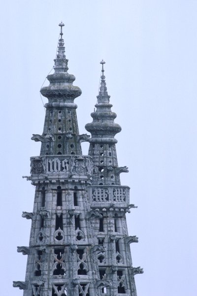 Pormenor das pinças da torre sineira (foto) de Spanish School