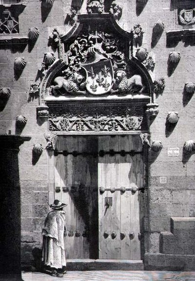 Porta da Casa de las Conchas, Salamanca de Spanish School