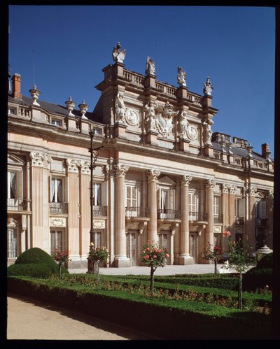 Fachada do Palácio Real da Granja de San Ildefonso, residência de verão dos reis de Espanha de Spanish School