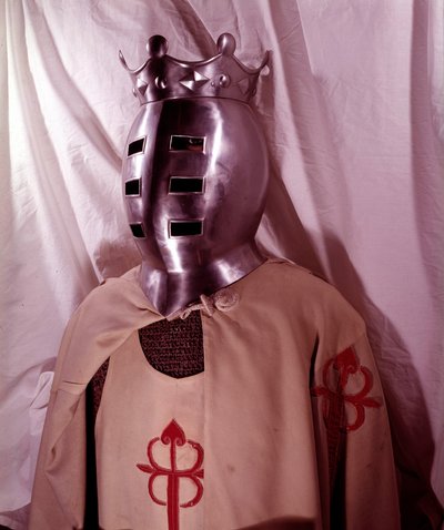 Fato militar: armadura de um cavaleiro da ordem militar de Santiago (San Jaime de la Espada ou Santiago de l