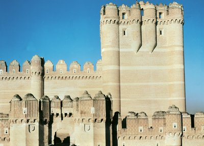 Vista do castelo, construído c.1453 de Spanish School