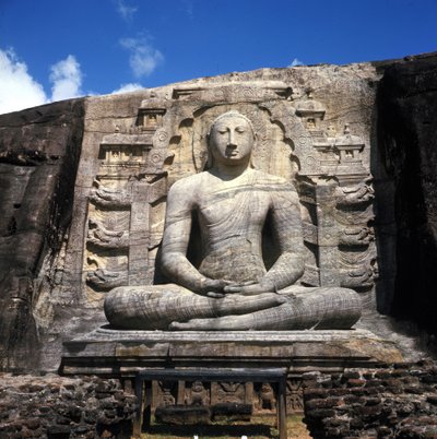 Buda de Gal Vihare de Polonnaruwa (Sri Lanka) (atribuído ao rei Parakrama Bahu). de Sri Lankan School