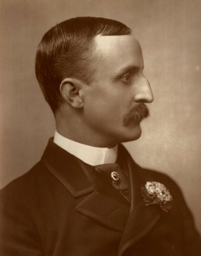 Edgar Bruce, ator britânico, 1884 de St James