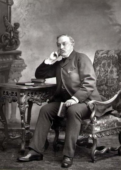 Edmund Yates (1831-94), jornalista e romancista, fotografia de retrato (foto a p/b) de Studio Walery
