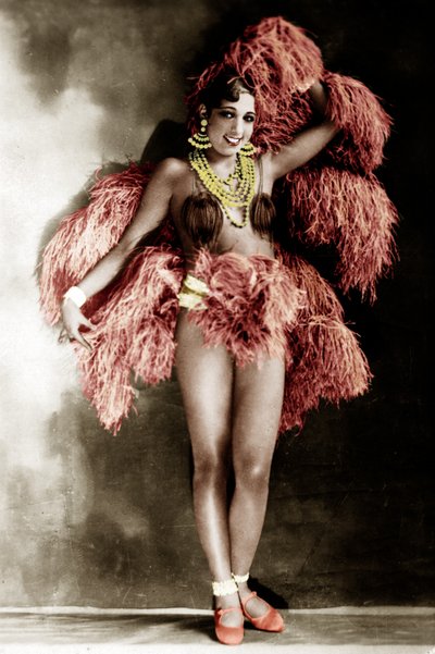 Josephine Baker no Folies Bergeres de Studio Walery