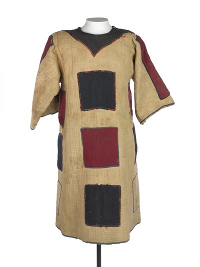 Um dos dois Dervish jibbahs usados por Wad El Nejumi e seu filho, c.1887 (têxtil) de Sudanese School