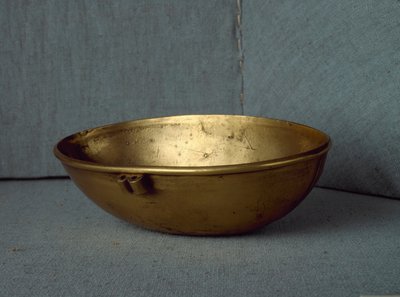 Civilização suméria: taça oval em ouro. Dim. 15 cm Bagdad, Museu Nacional do Iraque de Sumerian Sumerian
