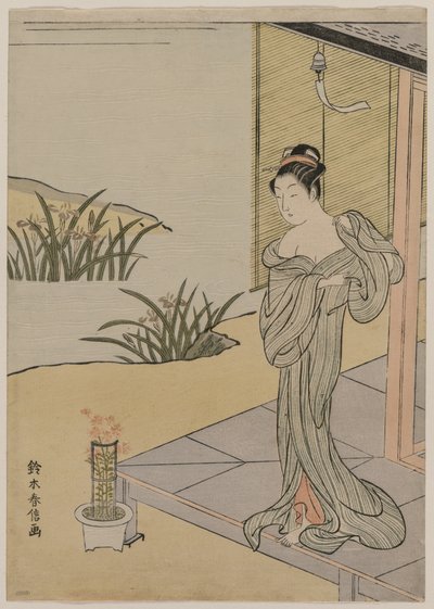 Jovem mulher olhando um pote de rosas, c. 1767 de Suzuki Harunobu