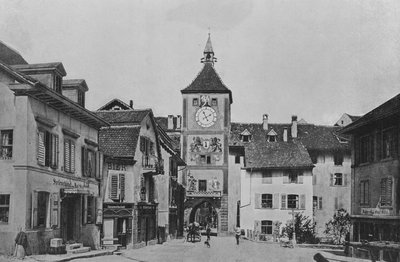 Portão da cidade velha em Liestal, Basel-Landschaft (foto a p/b) de Swiss Photographer