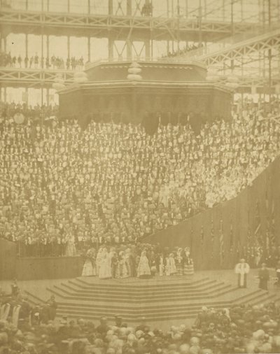Rainha Victoria Presidindo a Reabertura do Palácio de Cristal Reconstruído em Sydenham, 1854. de T. R. Williams