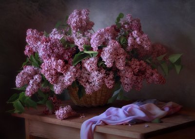 Natureza morta romântica em tons de lilás de Tatyana Skorokhod
