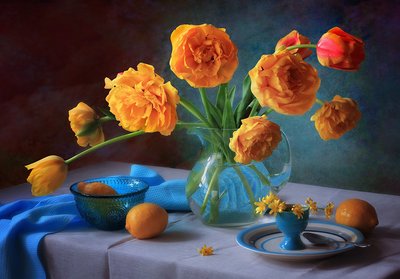 Tulipas e limões vibrantes de Tatyana Skorokhod