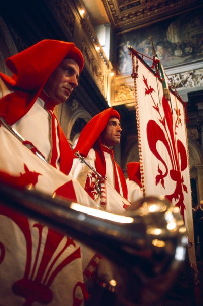 Trompetistas a tocar na cerimónia, Florença de Ted Spiegel