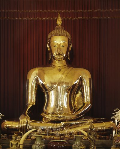 Imagem de Buda (ouro) de Thai School