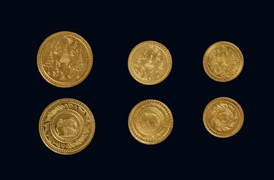 Moedas do reinado do rei Rama V (ouro) de Thai School