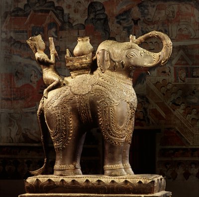 Elefante de bronze Lanna de Thai School