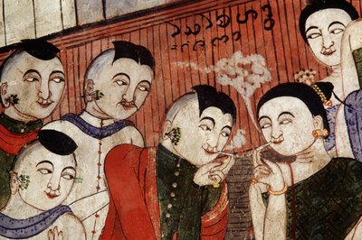 Amantes de fumar, detalhe de um mural em Wat Phumin (mural) de Thai School