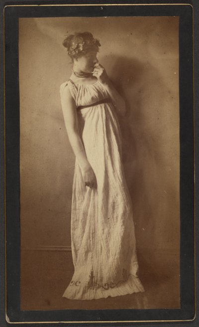 Mulher em traje clássico de Thomas Eakins