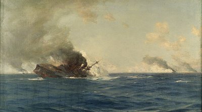 Afundamento do "Scharnhorst" na Batalha das Ilhas Falkland, 8 de dezembro de 1914, c.1915 (óleo sobre tela) de Thomas J. Somerscales