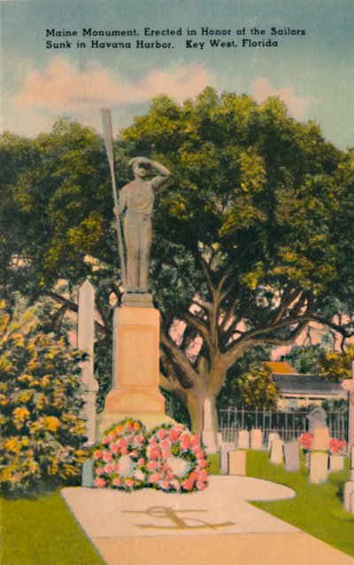Monumento do Maine, em homenagem aos marinheiros afundados no porto de Havana. Key West, Flórida