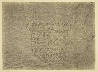 Registo Histórico Espanhol da Conquista, Lado Sul da Pedra da Inscrição, N.M. Explorações e Levantamentos Geográficos e Geológicos a Oeste do 100º Meridiano. Expedição de 1873. -Tenente Geo. M. Wheeler, Corpo de Engenheiros, Comandante. de Timothy O