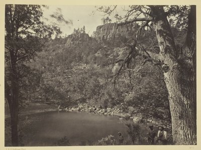 Vista do lago Apache, Sierra Blanca Range, Arizona de Timothy O