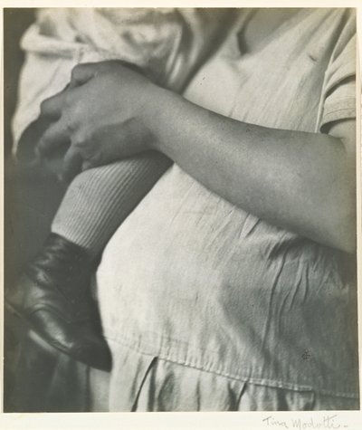 Mulher com criança de Tina Modotti
