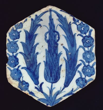 Telha isnik hexagonal com ciprestes e um prunus, 1560-70 (louça de barro com underglaze colorido) de Turkish School