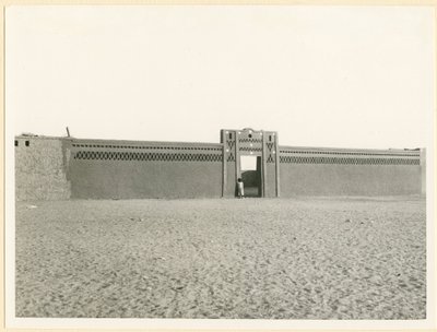 Parede de tijolo, Allaqi, Egito, fotografia de Ugo Monneret de Villard, cerca de 1925 de Ugo Monneret de Villard