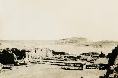 Zona comercial no Mosteiro de São Simeão, Assuão, Egito, fotografia de Ugo Monneret de Villard de Ugo Monneret de Villard