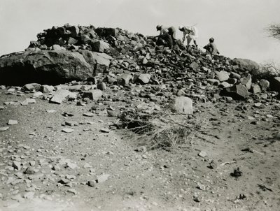 Ruínas na região de Goz Regeb, Sudão, fotografia de Ugo Monneret de Villard, ca. 1925 de Ugo Monneret de Villard