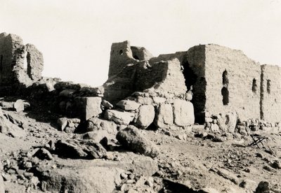 Ruínas na ilha de Bigeh, Egito, fotografia de Ugo Monneret de Villard de Ugo Monneret de Villard