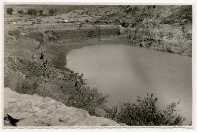 Bacia hidrográfica perto de Axum, Etiópia, fotografia de Ugo Monneret de Villard de Ugo Monneret de Villard