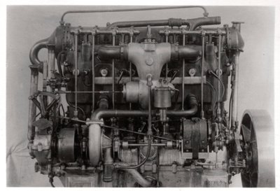 Motor de dirigível Daimler de 115 cv do Zeppelin LZ 6, c1909-1910 1933 de Unbekannt