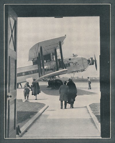 Um símbolo do mundo moderno - passageiros embarcando no aeródromo de Croydon, c1935 de Unbekannt